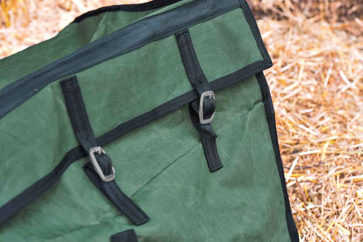 New! Cashel Hay Bale Bag – Full main image 1